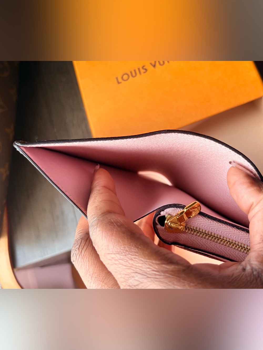 Louis Vuitton Monogram Lou Pink Bi-Fold Card Wallet - Picture 4 of 8